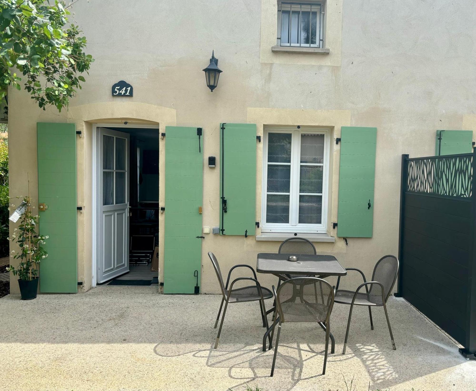 Appartement 4 Personnes 541 Les Jasses De Camargue Gallargues-le-Montueux Exteriör bild